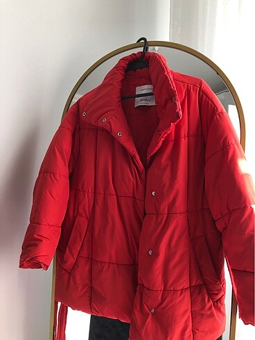 xs Beden kırmızı Renk Bershka mont