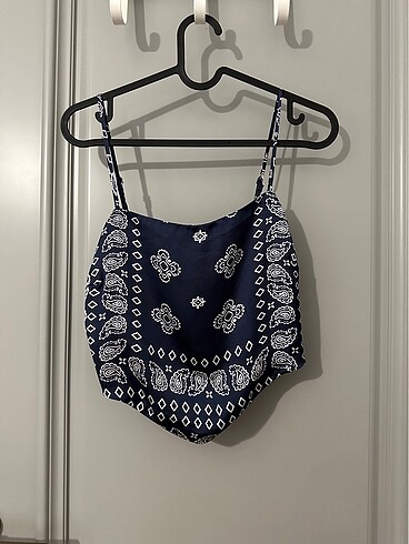Bandana Görünümlü Üst
