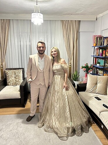 Nişan elbisesi
