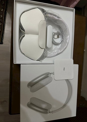 Apple AirPods Max