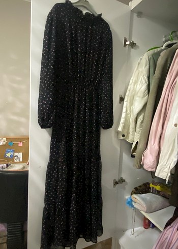 Fırfırlı Siyah Uzun Kadın Elbise - Görsel 2