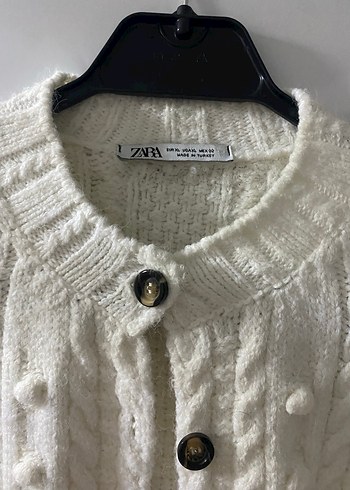 Düğmeli Beyaz Örgü Kadın Hırka - Görsel 2