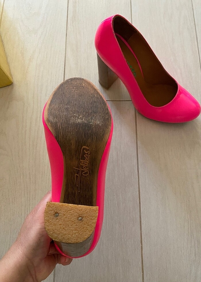 Sertaç Delibaş, tasarım  ayakkabı - Görsel 3