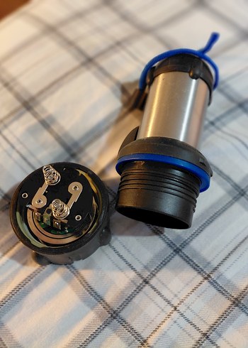 Dorcy Paslanmaz Çelik LED El Feneri - Çok Sağlam + Kılıflı - Görsel 9