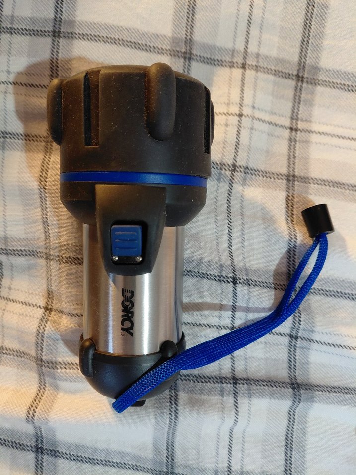 Dorcy Paslanmaz Çelik LED El Feneri - Çok Sağlam + Kılıflı - Görsel 4