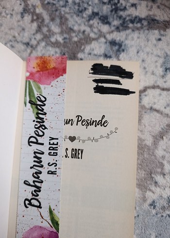 Beden Renk Baharın Peşinde - R.S. Grey