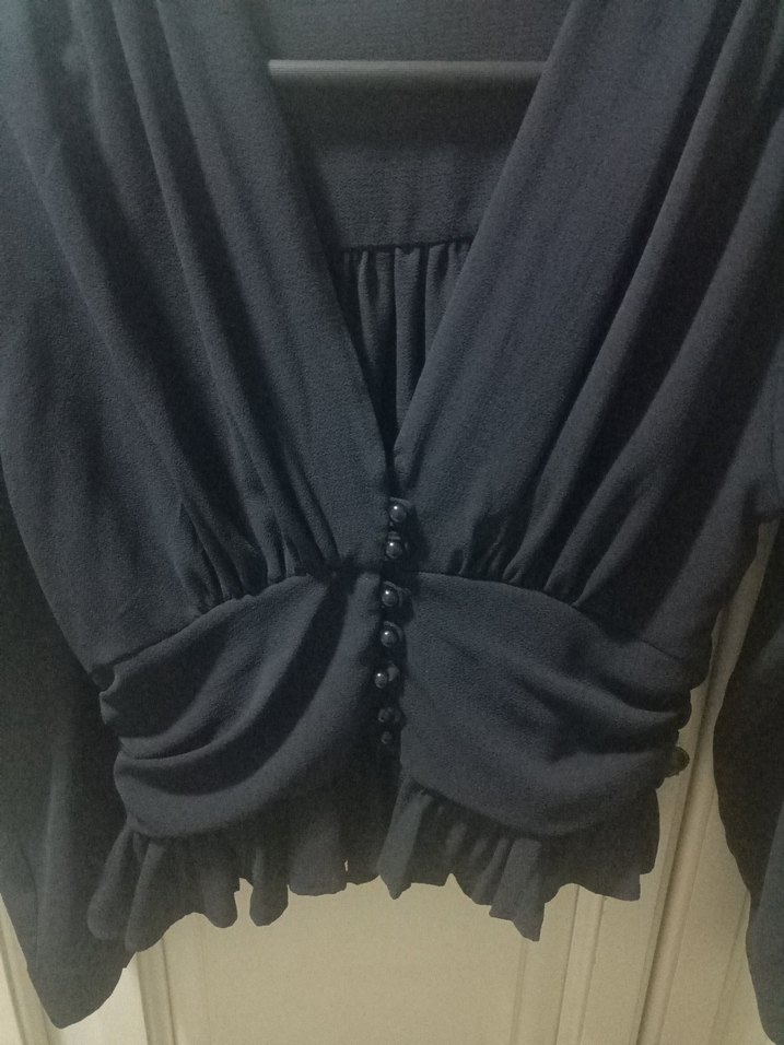 Düğmeli Siyah Şifon Bluz - Görsel 2