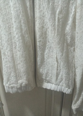 Dantel Detaylı Beyaz Kadın Ceket - Görsel 3