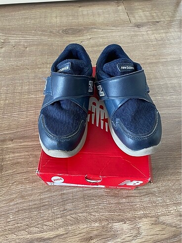 New Balance New Balance Lacivert Deri Cocuk Spor Ayakkabi 27.5