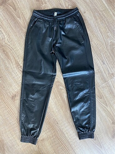 Zara Deri jogger pantolon