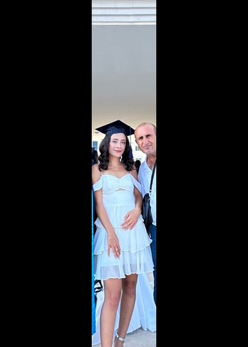 Beyaz elbise