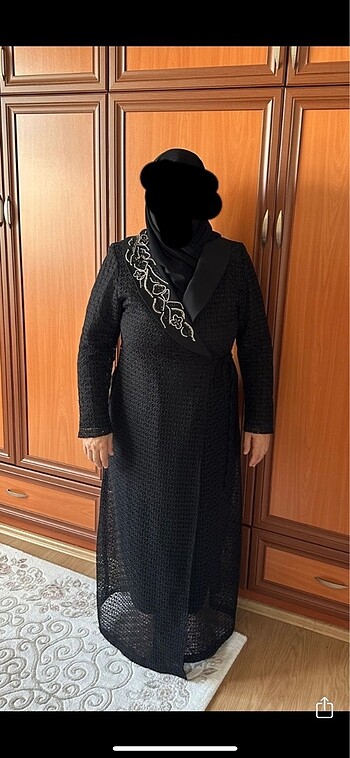 Taşlı Elbise
