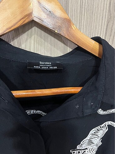 m Beden Bershka Gömlek