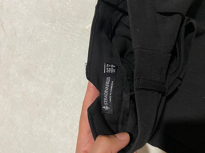 26 Beden siyah Renk Stradivarius siyah kumaş pantolon