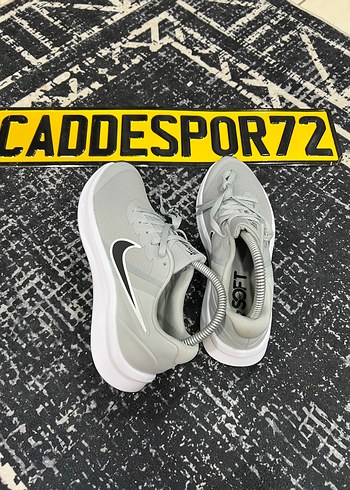 Gri Bağcıklı Kadın Spor Ayakkabısı - Görsel 2