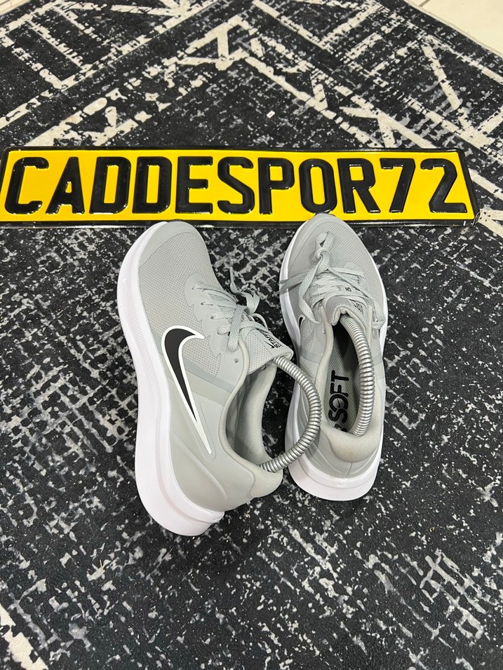 Gri Bağcıklı Kadın Spor Ayakkabısı - Görsel 2