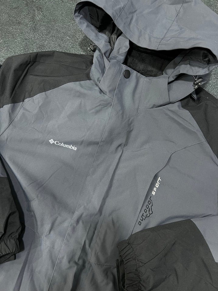 Columbia Gri Kapüşonlu Erkek Mont - Görsel 3