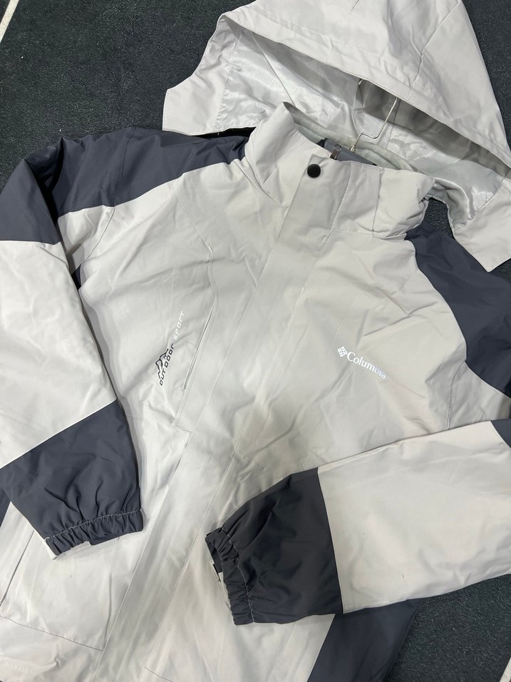 Gri Kapüşonlu Erkek Spor Mont - Görsel 4