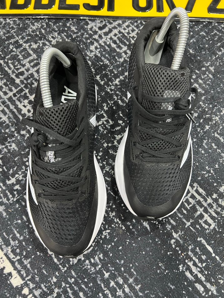 Siyah Beyaz Bağcıklı Erkek Spor Ayakkabı - Görsel 2