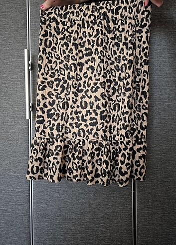 s Beden TRENDYOLMİLLA LEOPAR ETEK