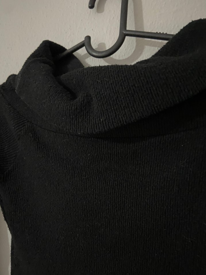 Siyah Yüksek Yakalı İnce Kesim Kadın Kazak - Görsel 3