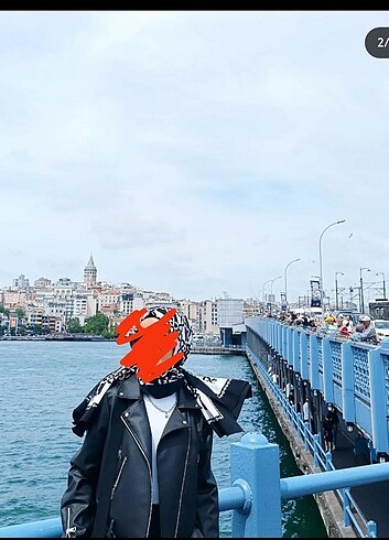 Kısa deri ceket