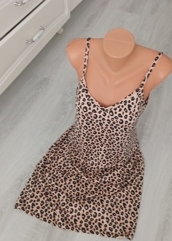 Leopar Desenli Uzun Askılı Kadın Elbise - Görsel 5