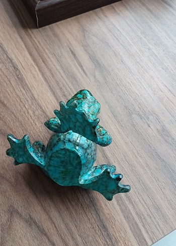 Koyu Turkuaz kurbag fuguru çok güzel bir vinge - Görsel 5