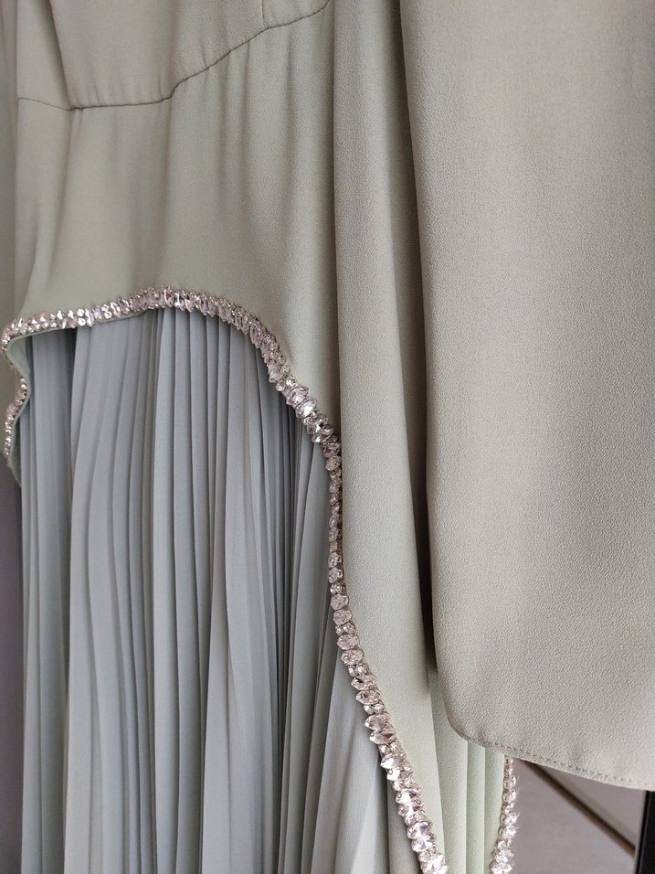 Bej Uzun Kollu Piliseli Kadın Elbise - Görsel 3