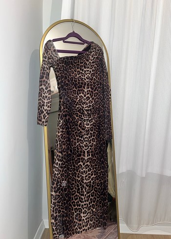 Drapeli Leopar Desenli Uzun Kadın Elbise - Görsel 2