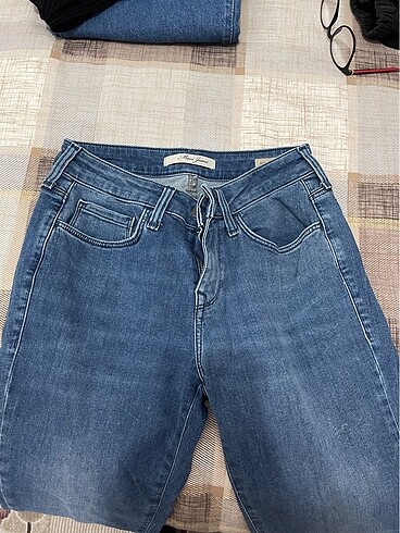 34 Beden mavi mom jean