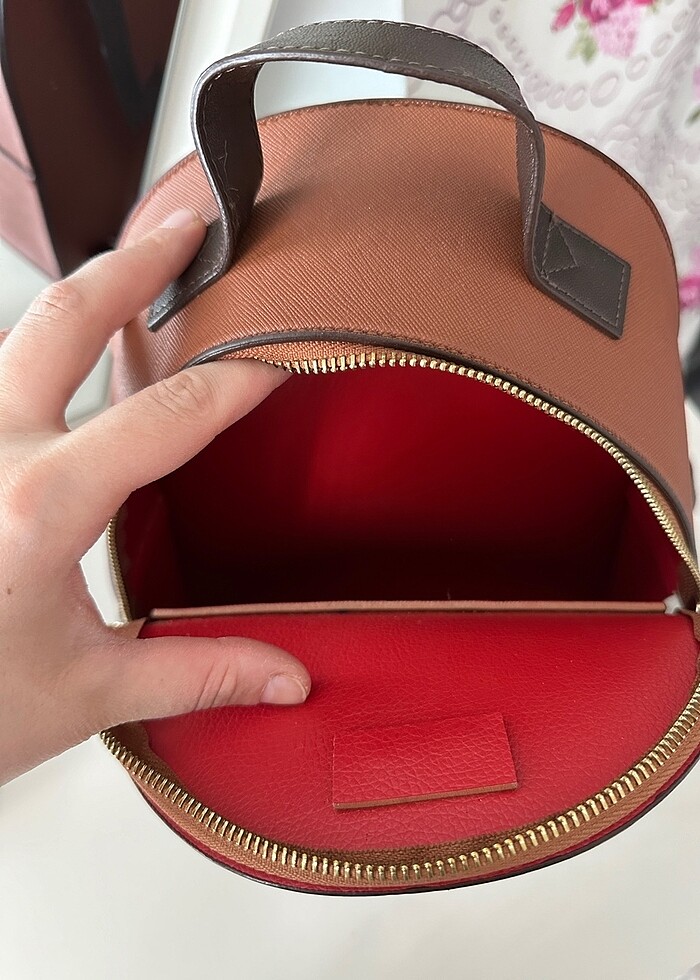 Sırt çantası - Görsel 2