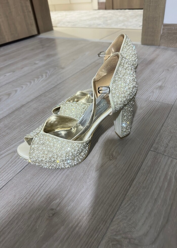 Gelinlik Ayakkabısı inci işlemeli - Görsel 2