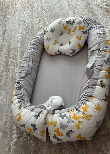 Gri Kelebek Desenli Bebek Uyku Yatağı - Görsel 3