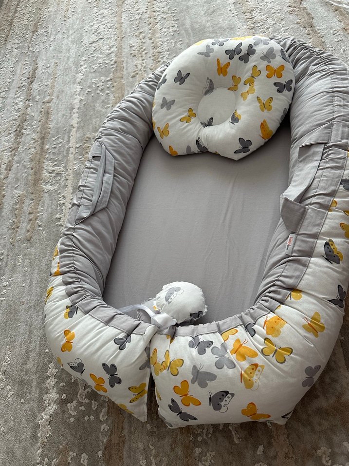 Gri Kelebek Desenli Bebek Uyku Yatağı - Görsel 2
