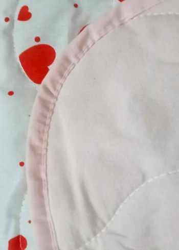 Kırmızı Kalp Desenli Beyaz Pike - Görsel 3