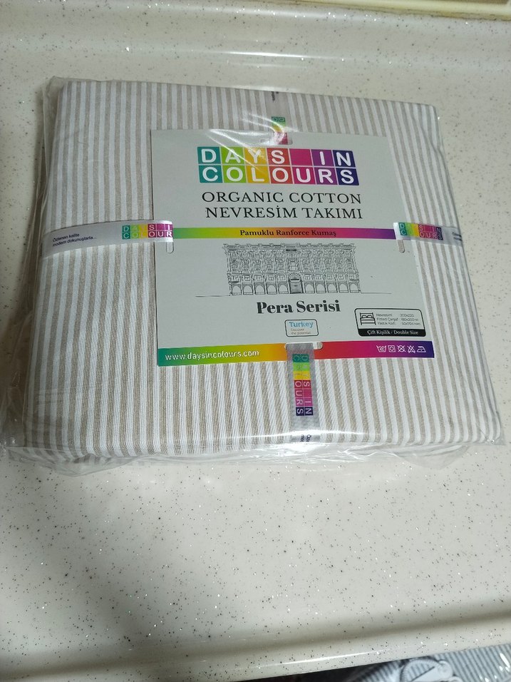 Gri Çizgili Beyaz Nevresim Takımı - Görsel 3