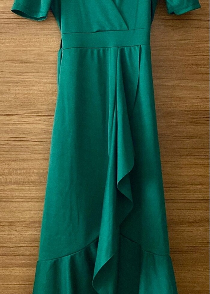 Yeşil elbise - Görsel 4