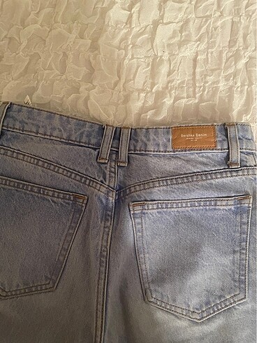 xs Beden Bershka mom