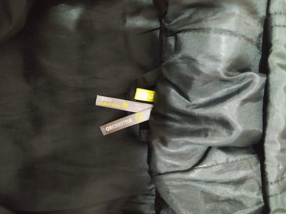 Lc Waikiki Erkek Siyah Kapüşonlu Fermuarlı Yelek - Görsel 4