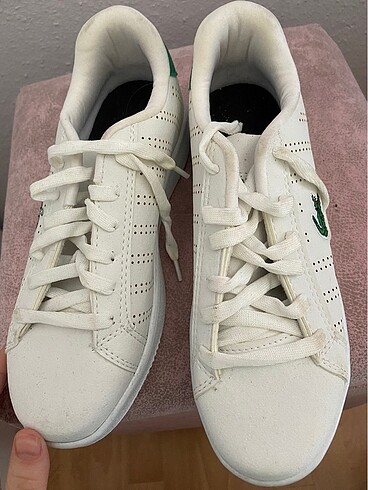Lacoste Hiç giyilmedi