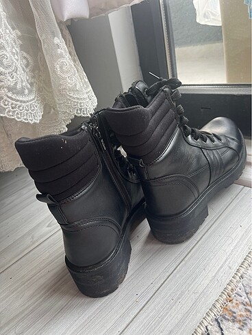 38 Beden siyah Renk Kışlık bot