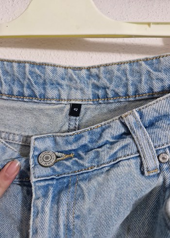 Kadın Mavi Bol Kesim Mini Denim Şort - Görsel 4