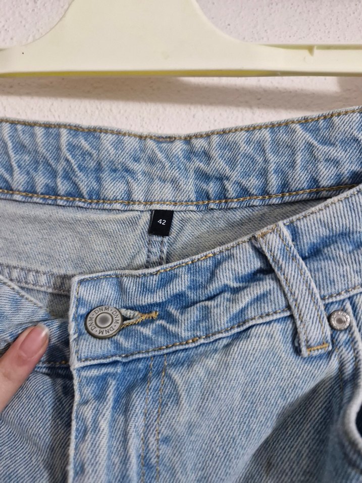 Kadın Mavi Bol Kesim Mini Denim Şort - Görsel 4