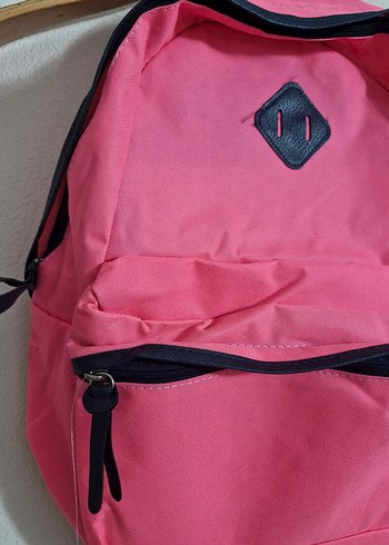 Pembe Fermuarlı Kadın Sırt Çantası - Görsel 4