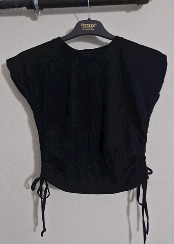 siyah kadın yandan bağlamalı tişört crop - Görsel 3