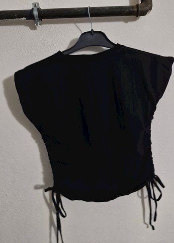 siyah kadın yandan bağlamalı tişört crop - Görsel 2