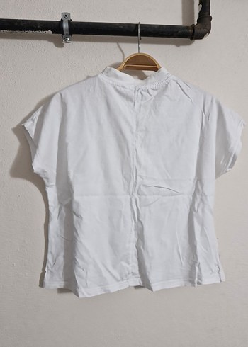 Beyaz Kısa Kollu Yüksek Yakalı Kadın Gömlek - Görsel 6