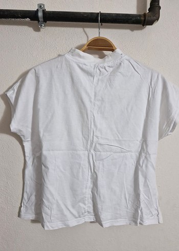 Beyaz Kısa Kollu Yüksek Yakalı Kadın Gömlek - Görsel 8