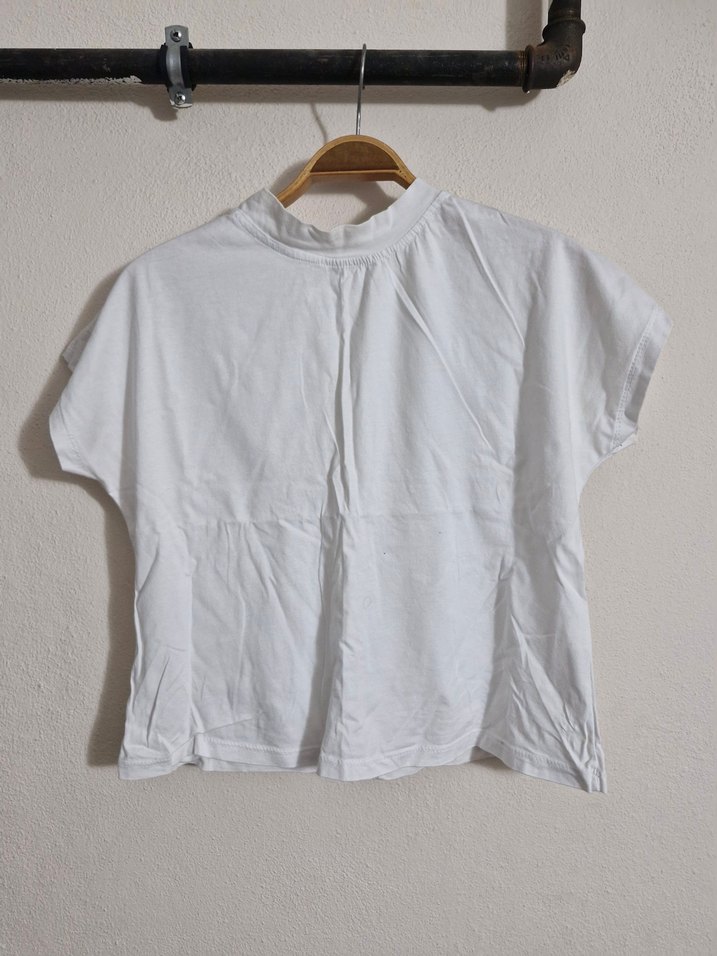 Beyaz Kısa Kollu Yüksek Yakalı Kadın Gömlek - Görsel 4